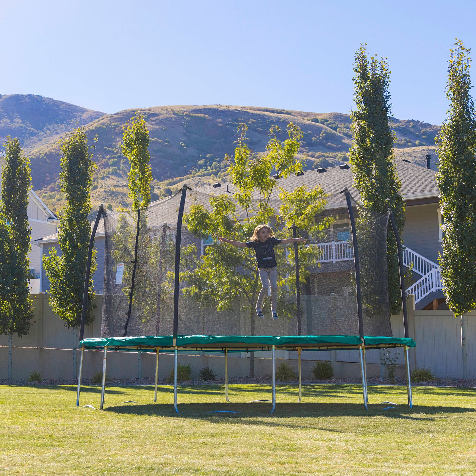 15' Round Trampoline
