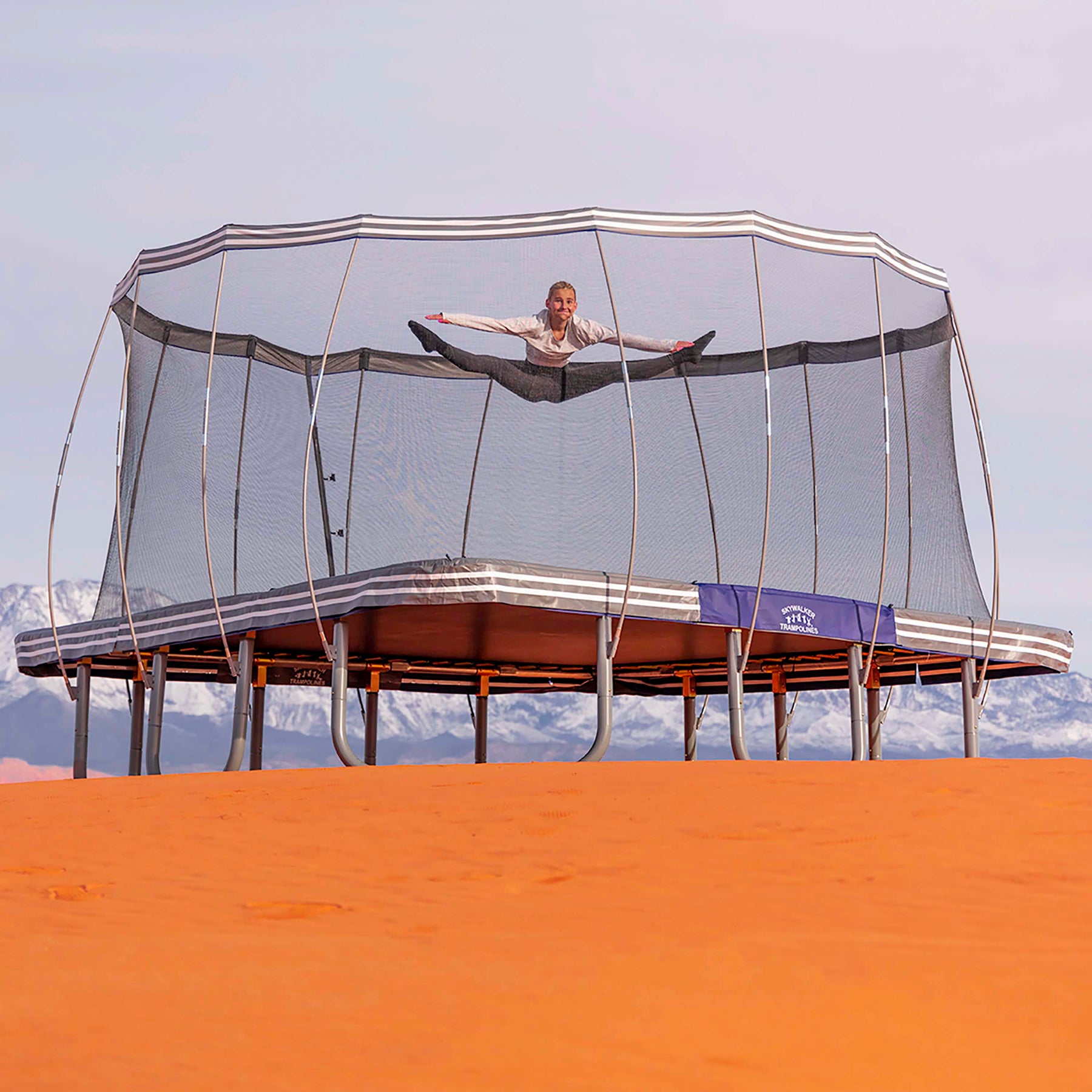 Square trampoline with enclosure cheap